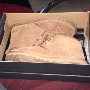 *SOLD* UGG Nuemel Boots